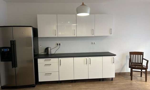 Herverkoop - Rijwoning -
Benejúzar