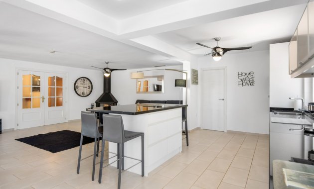 Herverkoop - Landhuis -
Catral