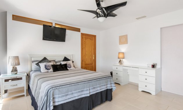 Herverkoop - Landhuis -
Catral