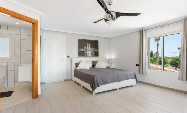 Herverkoop - Landhuis -
Catral