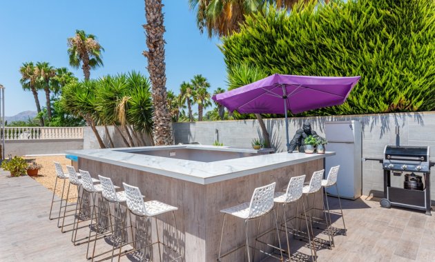 Herverkoop - Landhuis -
Catral