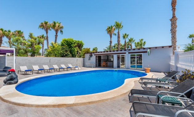 Herverkoop - Landhuis -
Catral