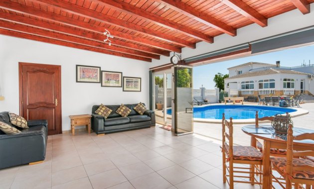 Herverkoop - Landhuis -
Catral