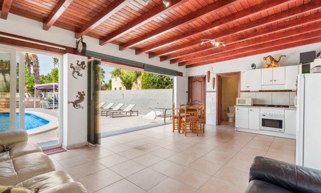 Herverkoop - Landhuis -
Catral