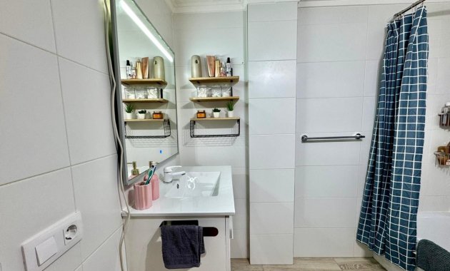 Herverkoop - Appartement -
Almoradí