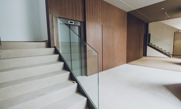 Obra nueva - Apartamento -
Redován