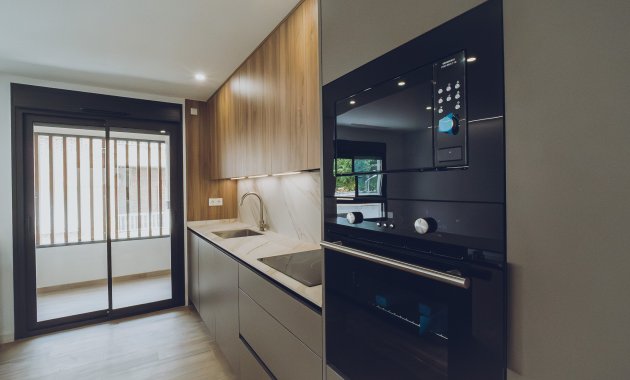 Neue Gebäude - Penthouse -
Redován