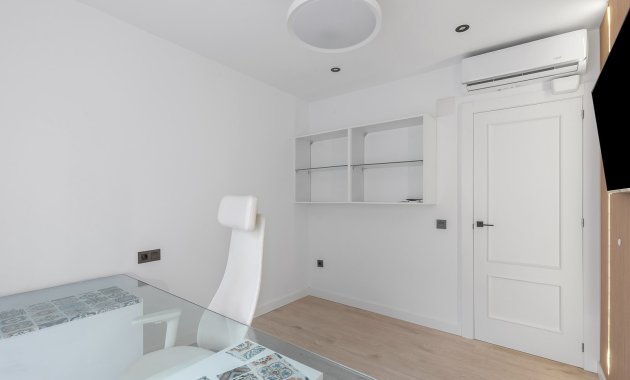 Herverkoop - Appartement -
Los Montesinos