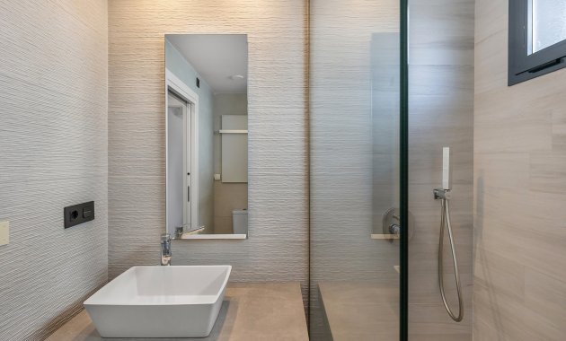 Herverkoop - Appartement -
Punta Prima