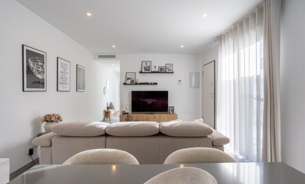 Reventa - Independiente / Villa -
Torre Pacheco - Roldán