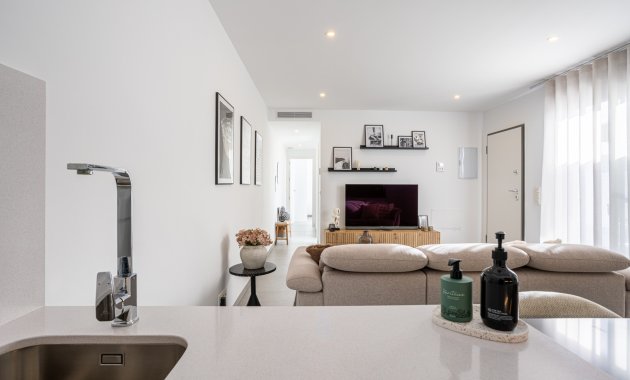 Reventa - Independiente / Villa -
Torre Pacheco - Roldán