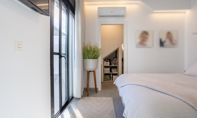 Reventa - Independiente / Villa -
Torre Pacheco - Roldán