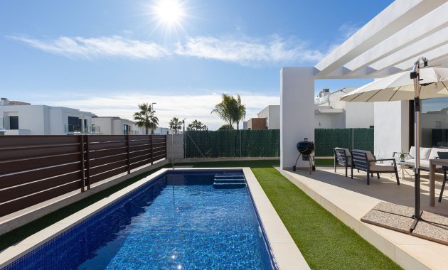 Herverkoop - Vrijstaande woning / Villa -
Orihuela Costa - Entre Naranjos Vistabella Golf