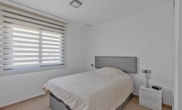 Herverkoop - Vrijstaande woning / Villa -
Orihuela Costa - Entre Naranjos Vistabella Golf