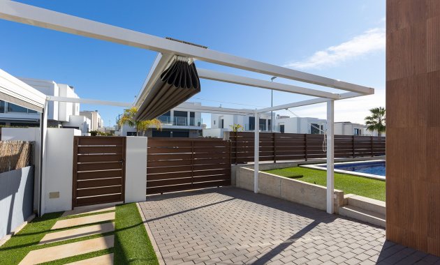 Herverkoop - Vrijstaande woning / Villa -
Orihuela Costa - Entre Naranjos Vistabella Golf