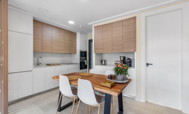 Herverkoop - Appartement - Begane grond -
Torrevieja - Torrelamata - La Mata