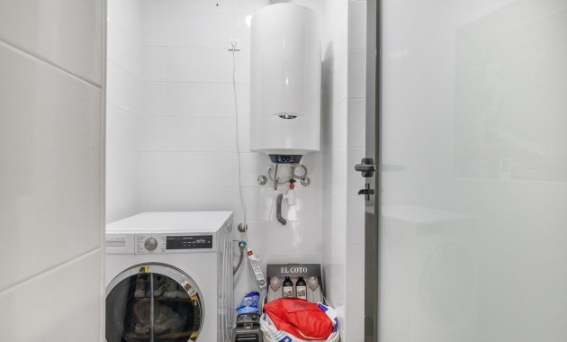 Herverkoop - Appartement - Begane grond -
Torrevieja - Torrelamata - La Mata