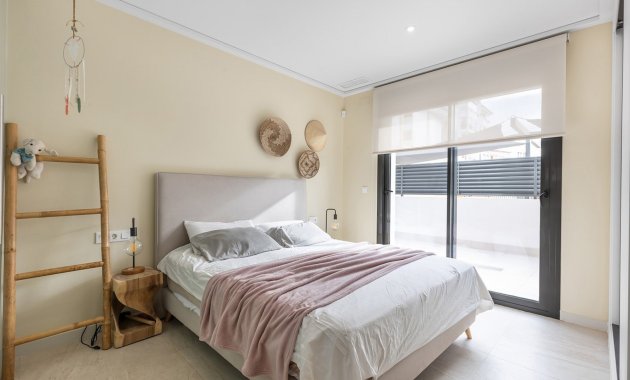 Herverkoop - Appartement - Begane grond -
Torrevieja - Torrelamata - La Mata