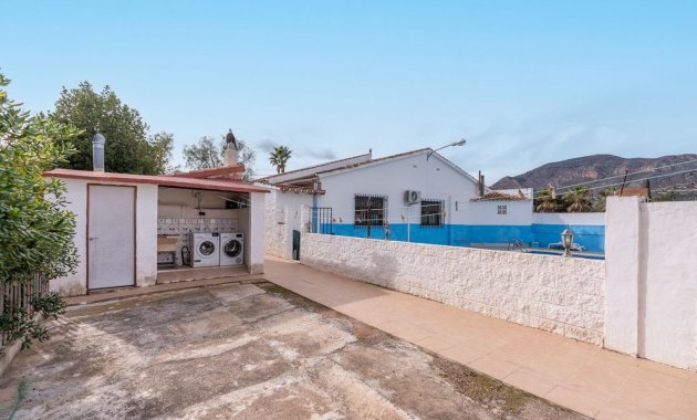 Herverkoop - Vrijstaande woning / Villa -
Hondón de las Nieves