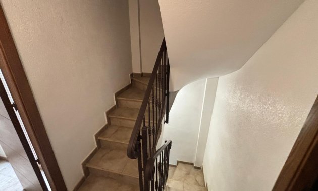 Reventa - Casa adosada -
Guardamar del Segura - Urbanizaciones