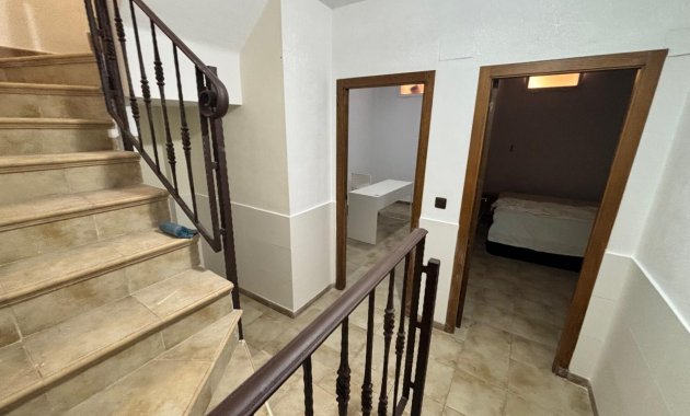 Reventa - Casa adosada -
Guardamar del Segura - Urbanizaciones