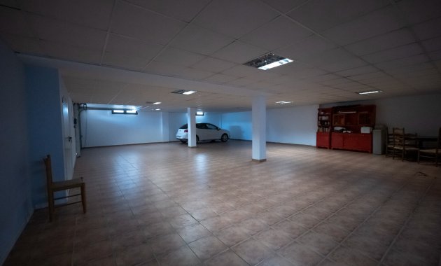 Herverkoop - Vrijstaande woning / Villa -
Avileses