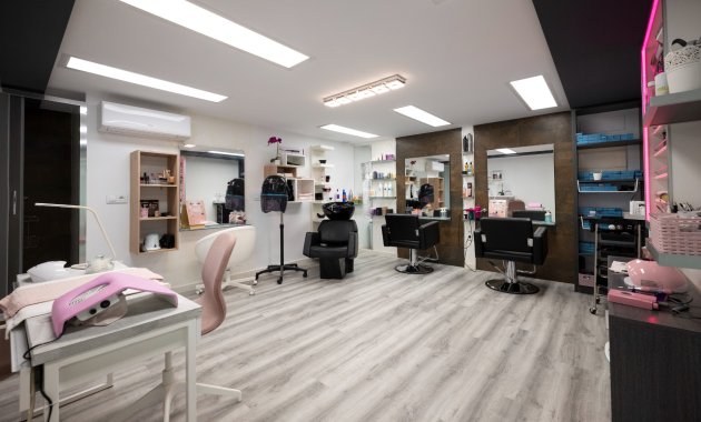 Herverkoop - Vrijstaande woning / Villa -
Avileses