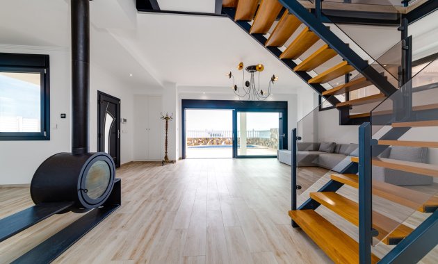 Herverkoop - Vrijstaande woning / Villa -
Torrevieja