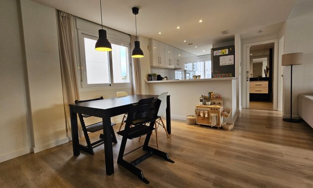 Herverkoop - Vrijstaande woning / Villa -
Torrevieja