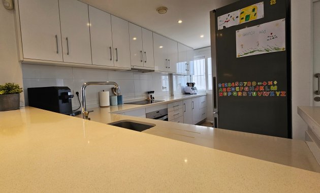 Herverkoop - Vrijstaande woning / Villa -
Torrevieja