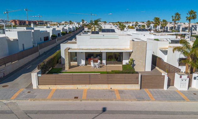 Revente - Détaché / Villa -
Orihuela - Entre Naranjos Vistabella Golf