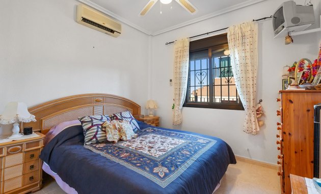 Herverkoop - Vrijstaande woning / Villa -
Bigastro