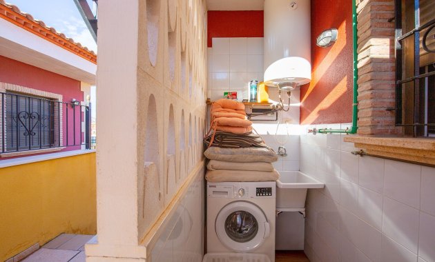 Herverkoop - Vrijstaande woning / Villa -
Bigastro