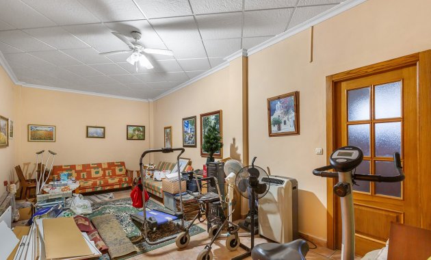 Herverkoop - Vrijstaande woning / Villa -
Bigastro