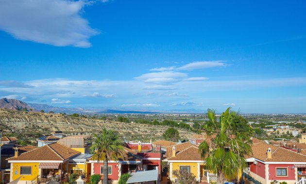 Herverkoop - Vrijstaande woning / Villa -
Bigastro