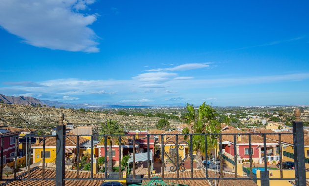 Herverkoop - Vrijstaande woning / Villa -
Bigastro