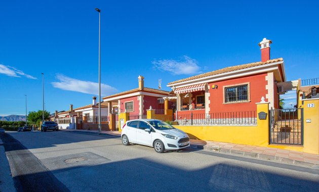 Herverkoop - Vrijstaande woning / Villa -
Bigastro