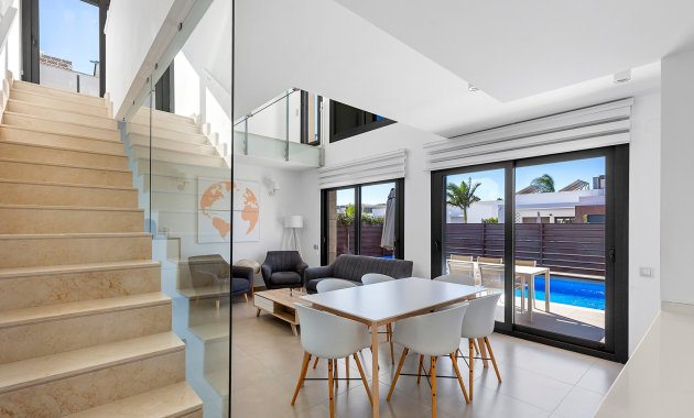 Revente - Détaché / Villa -
Orihuela - Entre Naranjos Vistabella Golf