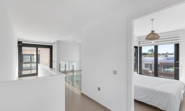 Revente - Détaché / Villa -
Orihuela - Entre Naranjos Vistabella Golf