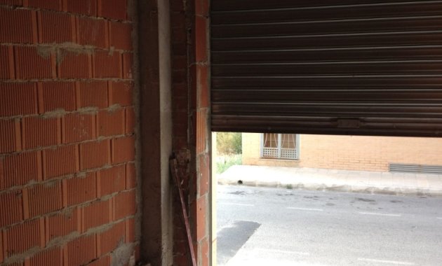 Revente - Commercial -
Los Montesinos