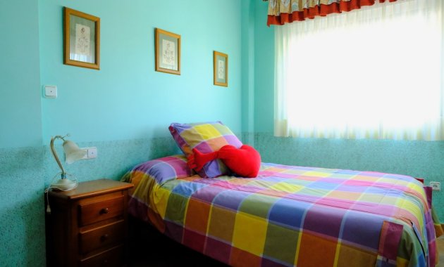 Resale - Finca   -
Orihuela