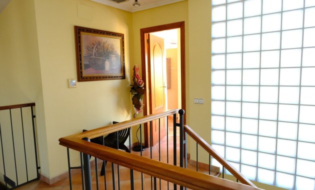 Resale - Finca   -
Orihuela