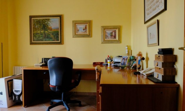 Resale - Finca   -
Orihuela