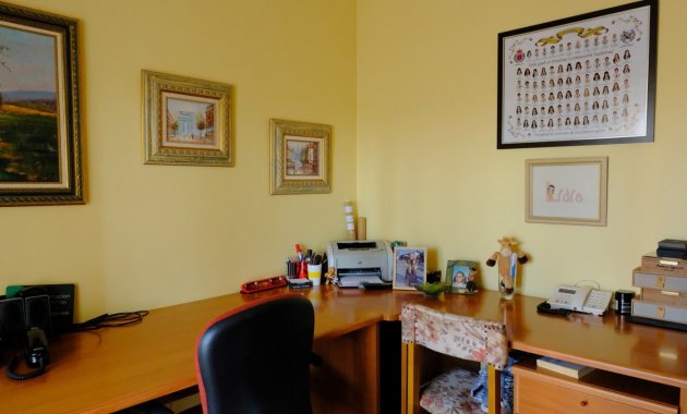 Resale - Finca   -
Orihuela