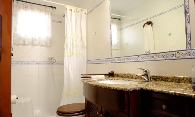 Resale - Finca   -
Orihuela