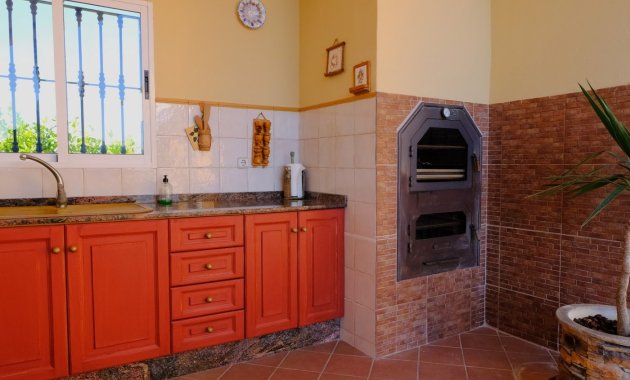 Resale - Finca   -
Orihuela