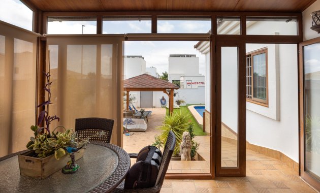 Wiederverkauf - Freistehend / Villa -
Los Montesinos - La Herrada