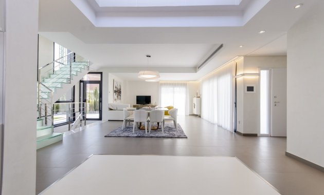 Obra nueva - Villa -
Orihuela Costa - Campoamor