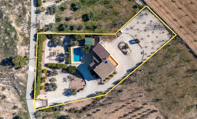 Resale - Finca   -
La Zarza