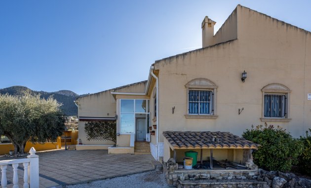 Resale - Finca   -
La Zarza